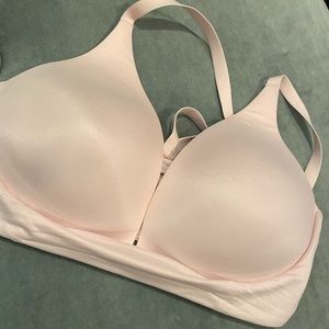 Victoria's Secrer lined plunge bra